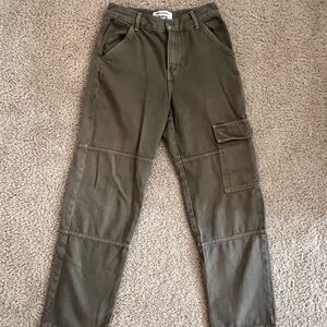 Reformation Cargo pants straight leg !
